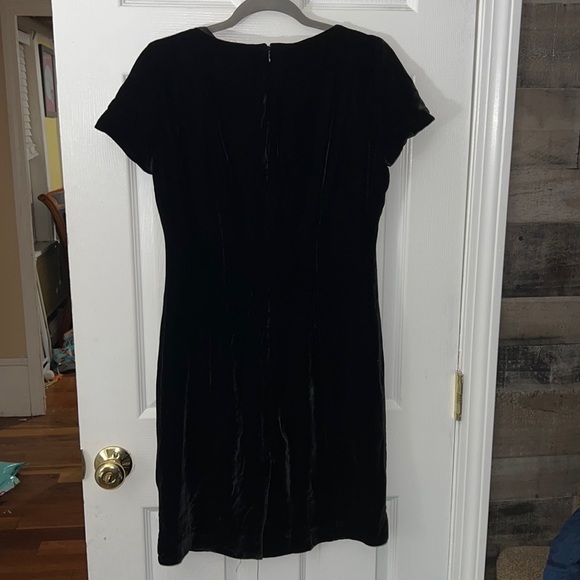 Brooks Brothers Short Sleeve Velvet MIDI Silk Blend Dress Size 8 - Picture 4 of 4